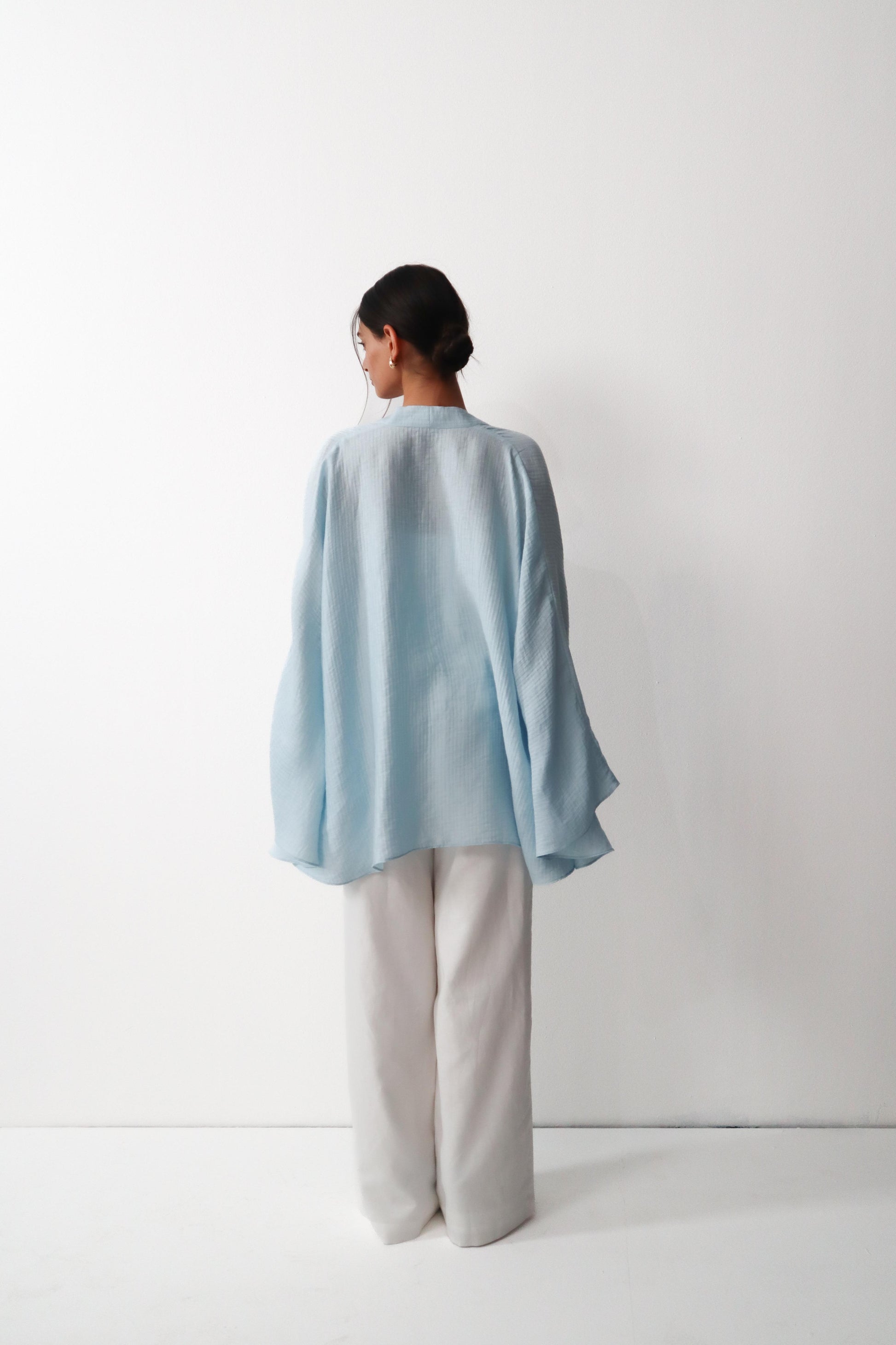 SOLIS CAPE