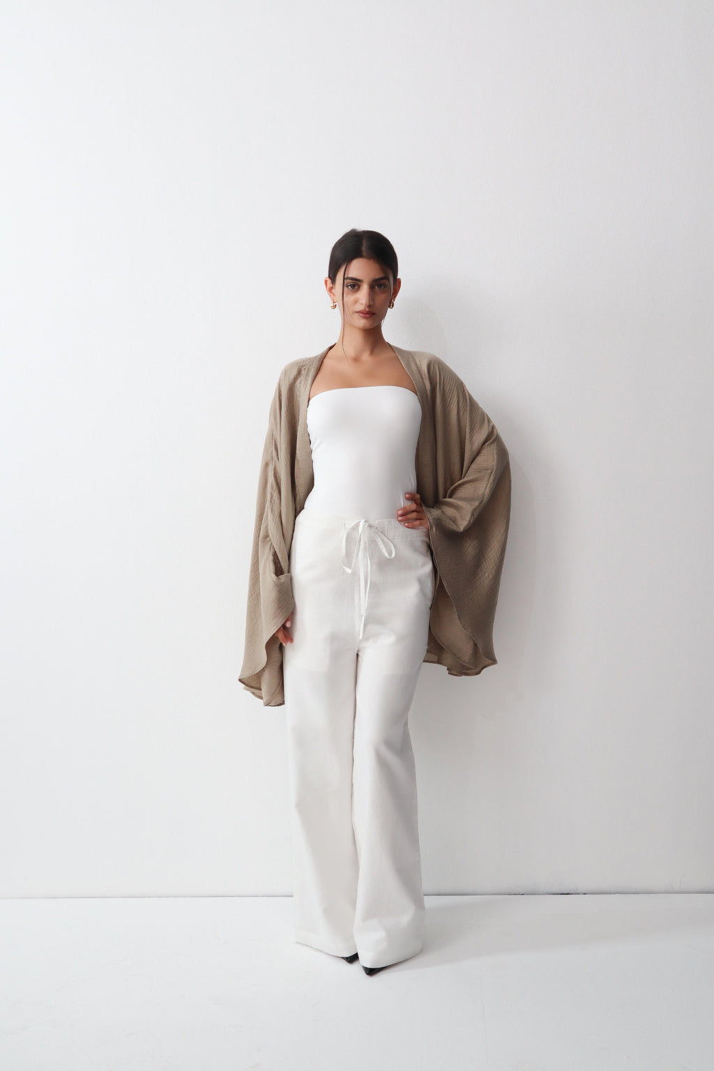 SOLIS CAPE