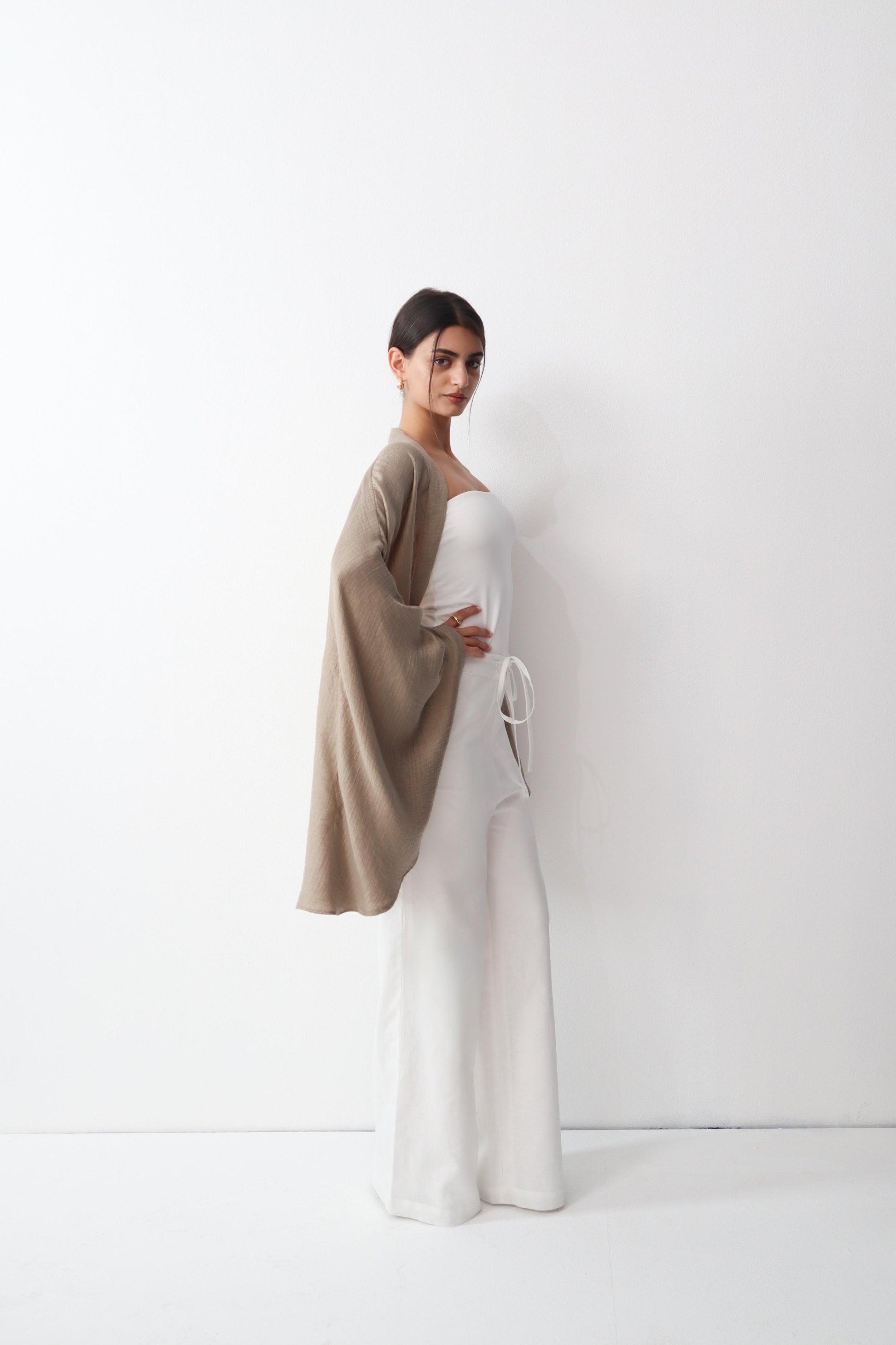 SOLIS CAPE