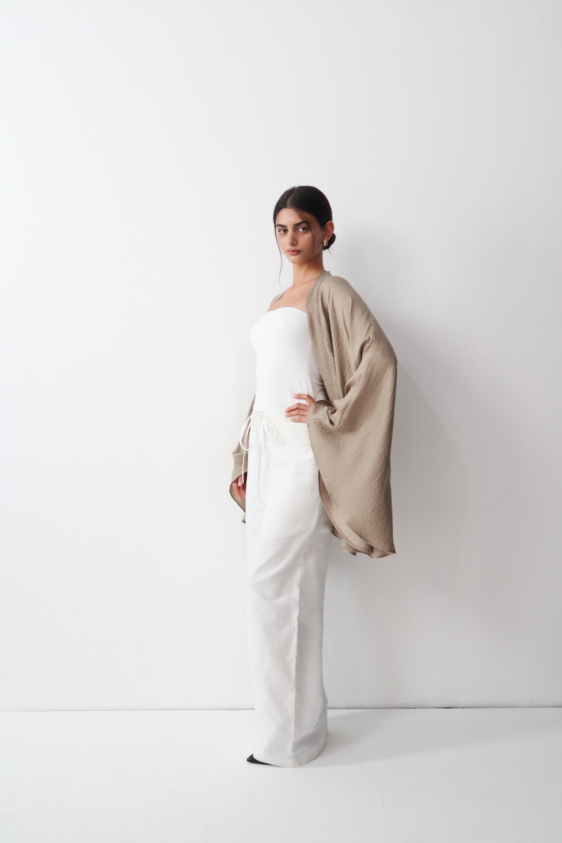 SOLIS CAPE
