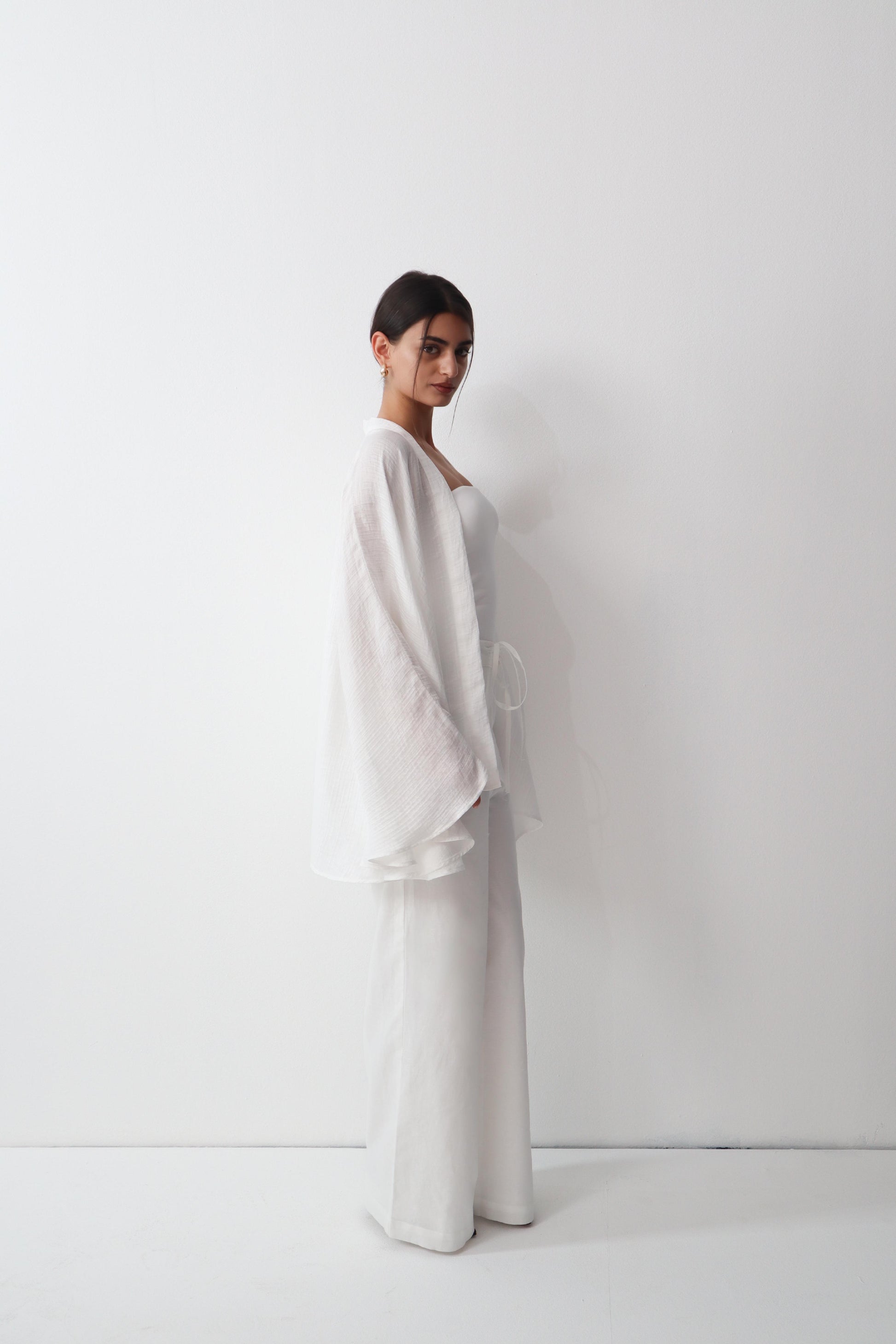 SOLIS CAPE