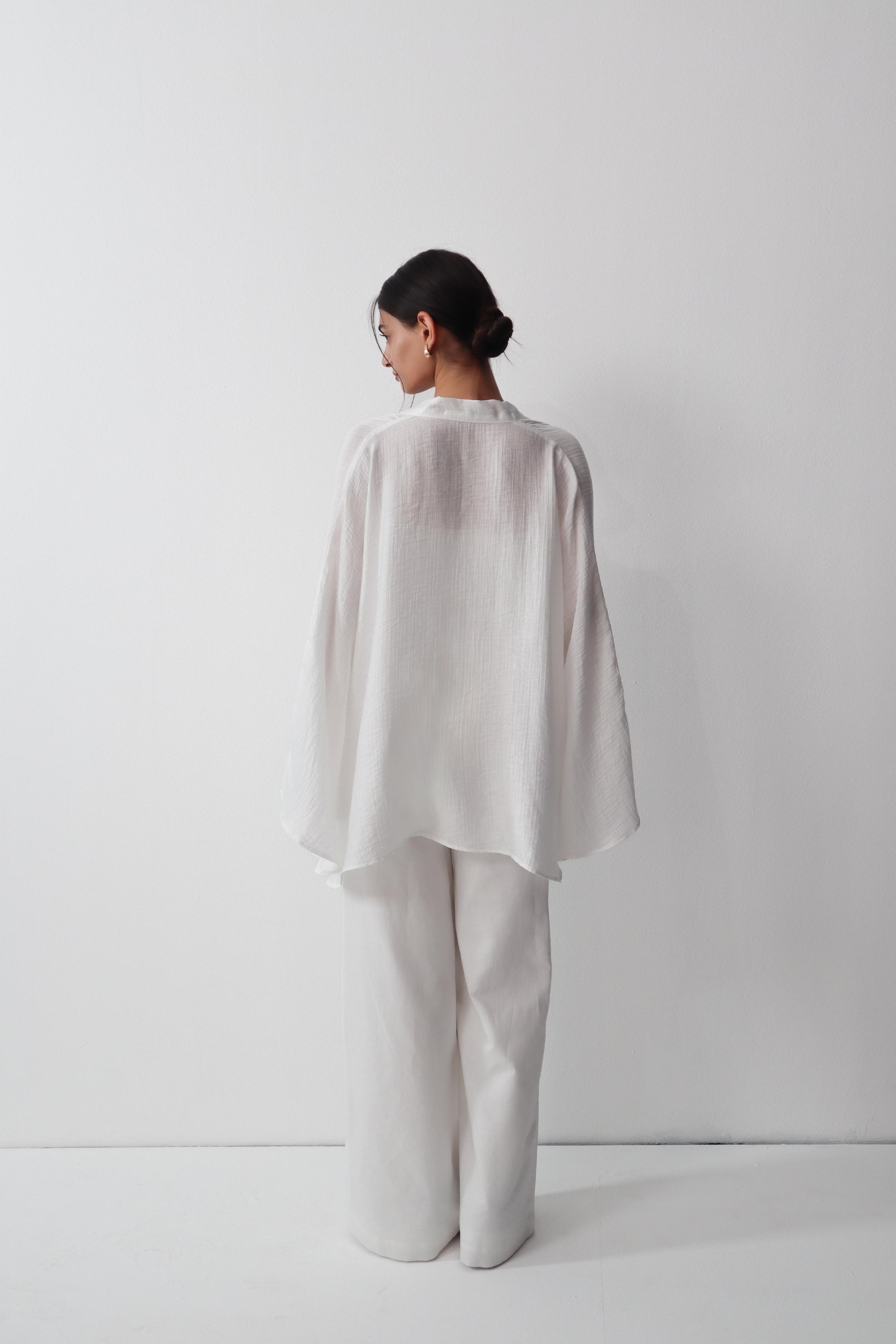 SOLIS CAPE